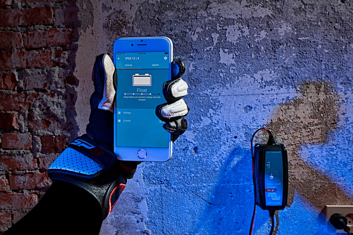 Victron Blue Smart IP65 12V 4A akkulaturi - Happy Angler