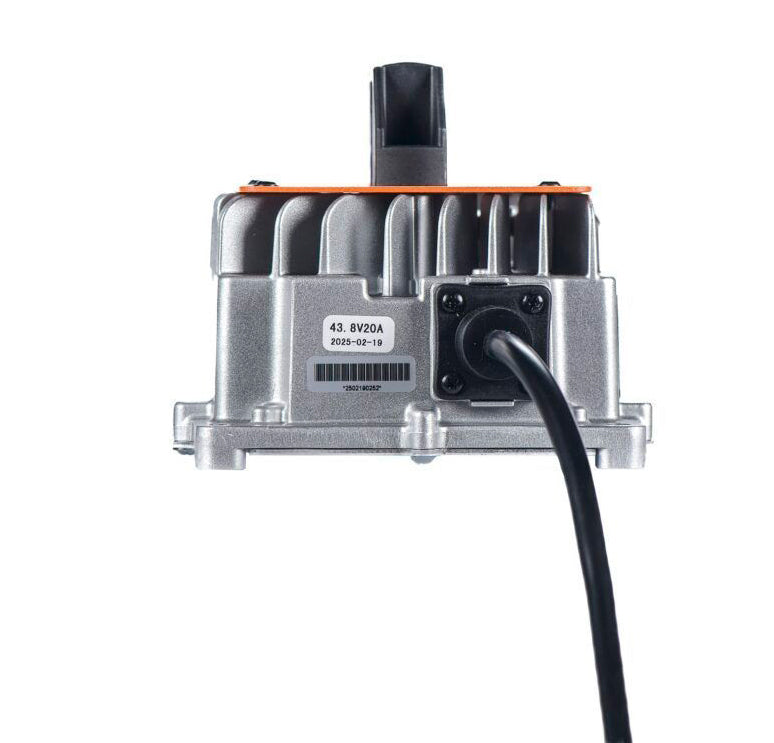 Rebelcell 43,8V 20A vedenpitävä LiFePO4 akkulaturi 36V akuille