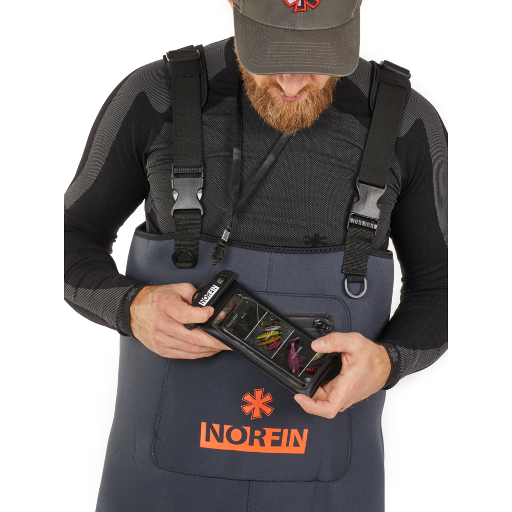 Norfin Shadow Neoprene kahluuhousut saappailla