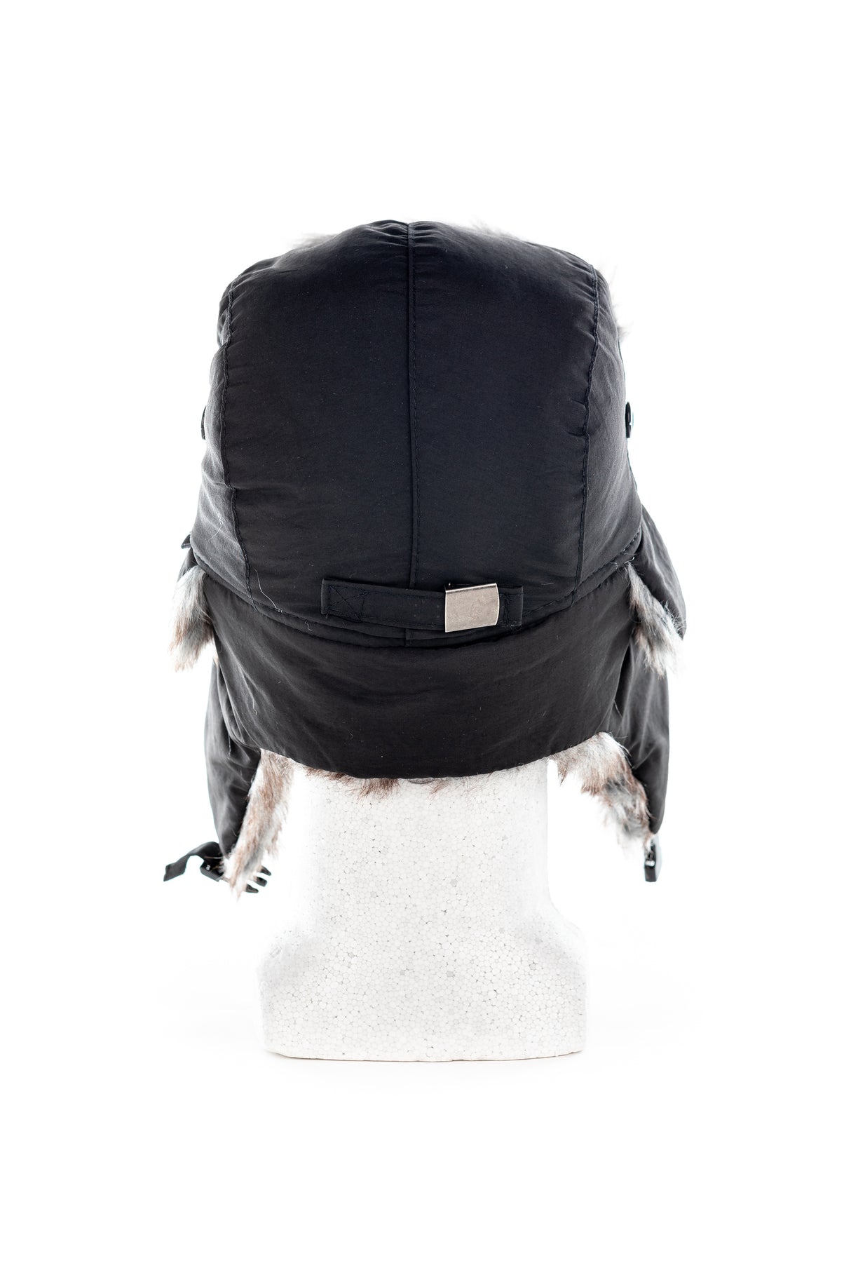 Retki karvahattu musta