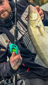 13 Fishing Muse Black avokelavapa - Happy Angler