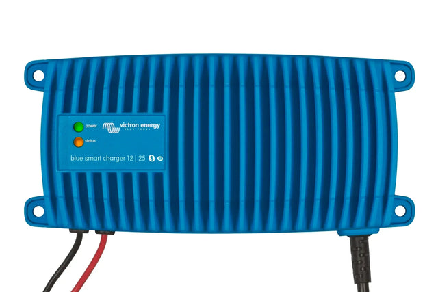 Victron Blue Smart IP67 12V 25A akkulaturi - Happy Angler